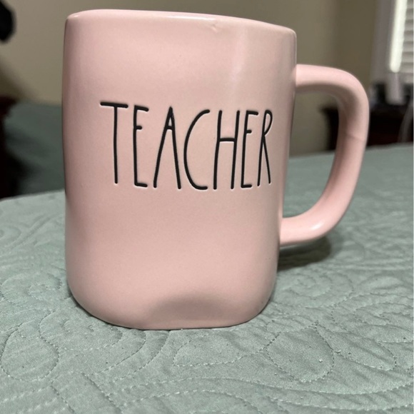 Rae Dunn Mug - Picture 2 of 4